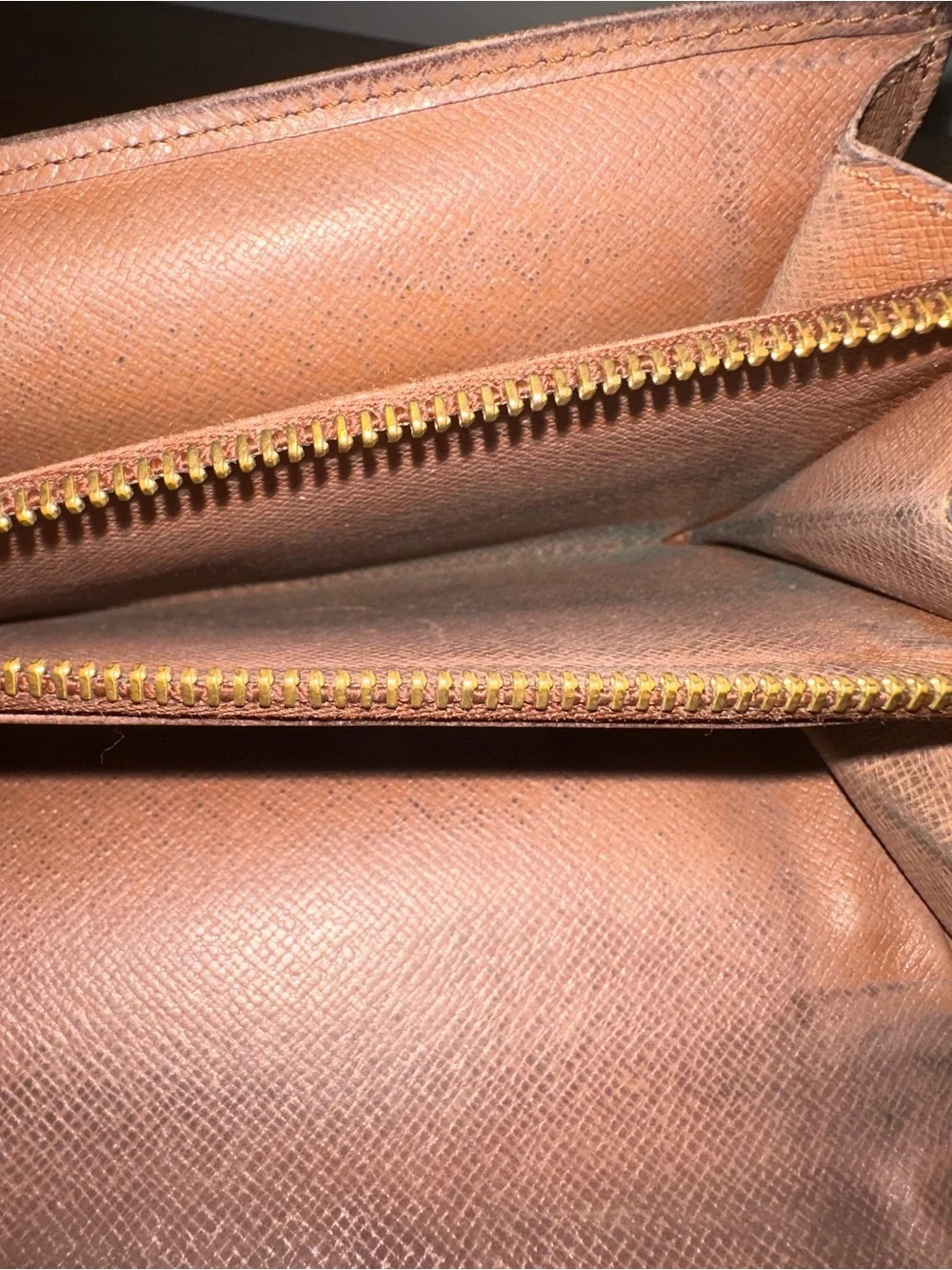 Authentic Luis Vuitton Brown Monogram Bifold Wallet